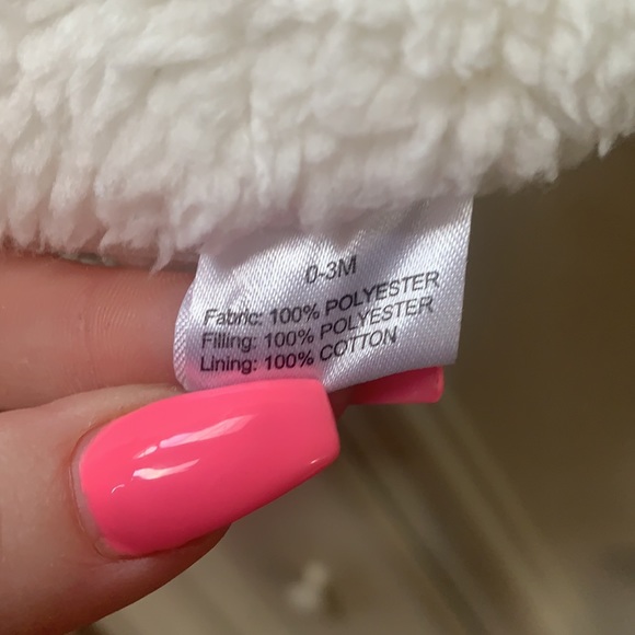 Fuzzy warm white onesie 0-3 months BNWT - Picture 5 of 5